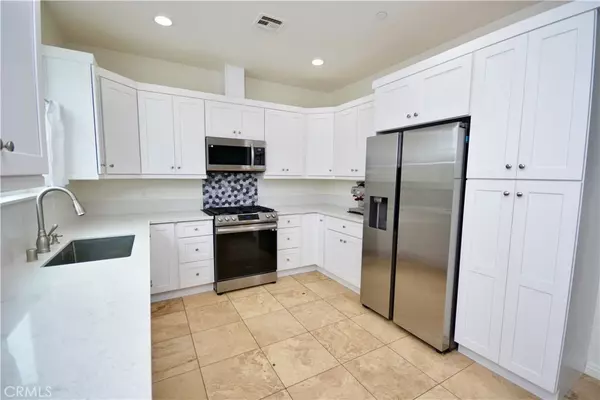 436 Avalon, Vista, CA 92084