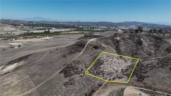 Lake Elsinore, CA 92530,1 Pierce ST