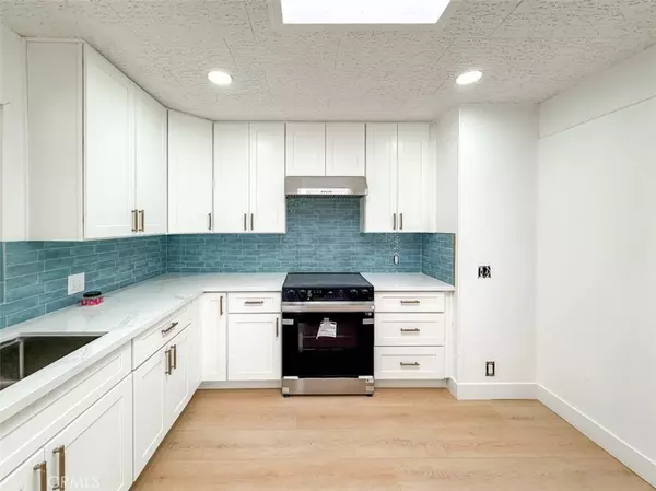 903 Santa Teresa, Hemet, CA 92545