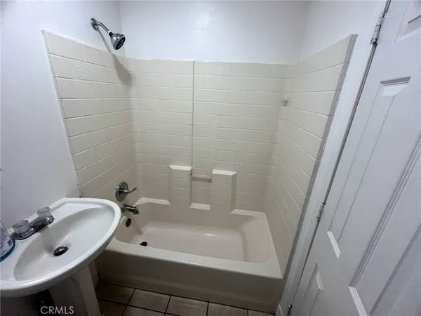 Ontario, CA 91762,412 S Palm