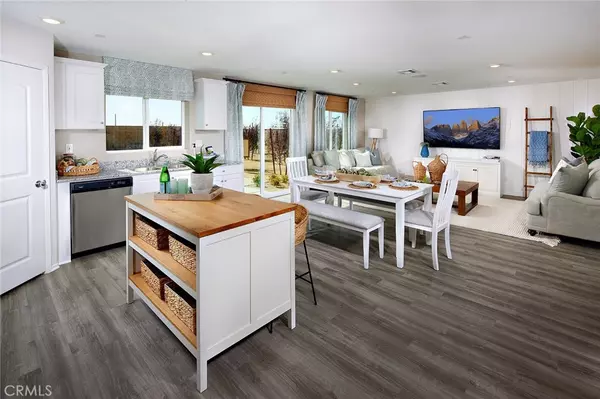 Adelanto, CA 92301,18792 Hampton LN