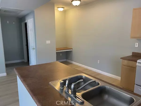 Murrieta, CA 92562,24909 Madison AVE #2424