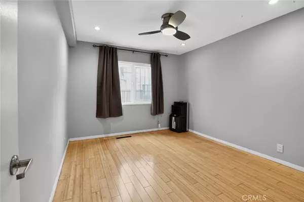 Long Beach, CA 90802,21 Alamitos