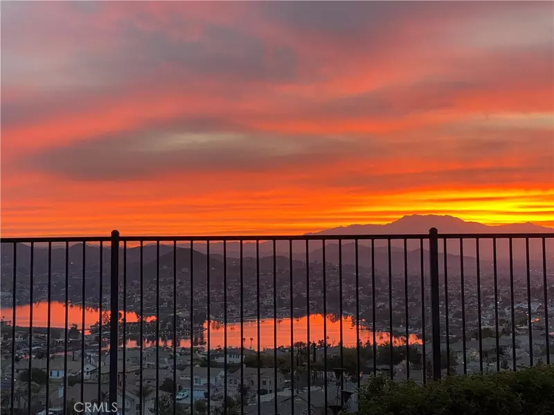 37 Corte Madera, Lake Elsinore, CA 92532