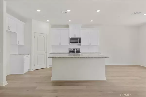 Apple Valley, CA 92307,14818 Desert Lily CT