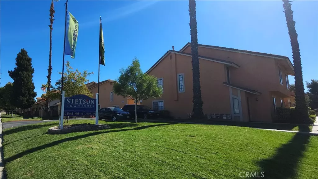 1112 Turquoise ST, Hemet, CA 92543