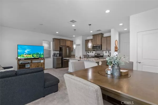 3827 Grant ST #63, Corona, CA 92879