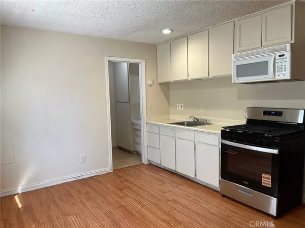 Lake Elsinore, CA 92530,34655 Borchard #B