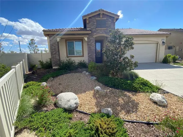 1748 E Holguin, Lancaster, CA 93535