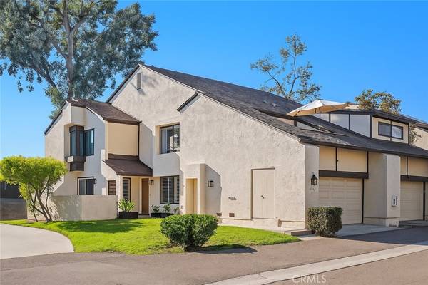 Bonita, CA 91902,3020 Plaza Lorenzo