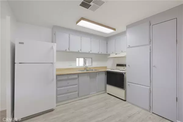 Hemet, CA 92543,725 W Thornton #41