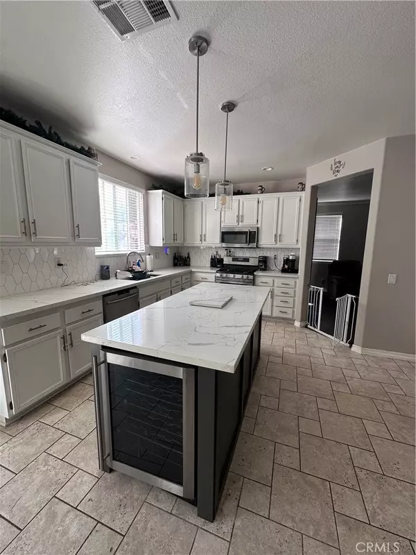 Temecula, CA 92592,46194 Linda CT