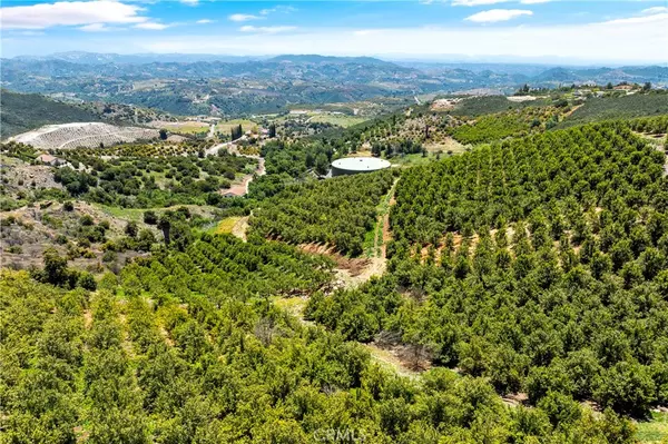 Temecula, CA 92590,27 Via Escalon