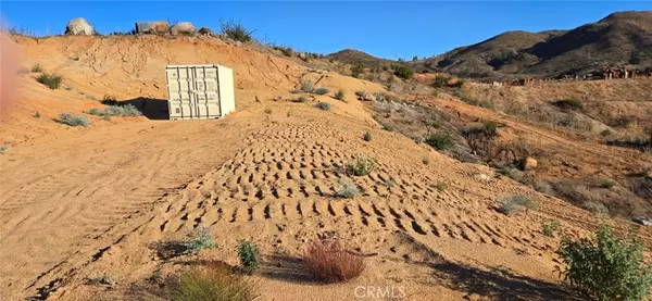 Lake Elsinore, CA 92530,2 Decker Canyon LN