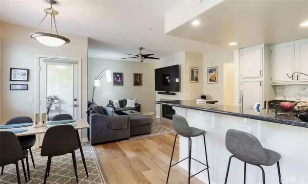 San Diego, CA 92128,13039 Evening Creek S #36