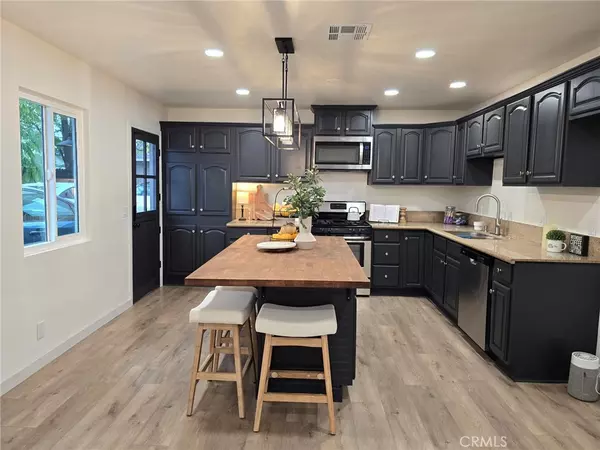 Hemet, CA 92543,608 S Buena Vista