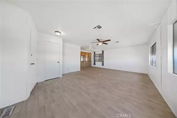 Hemet, CA 92545,1895 W Devonshire AVE #76