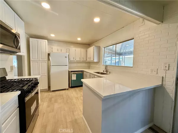 Hemet, CA 92545,1895 W Devonshire AVE #76