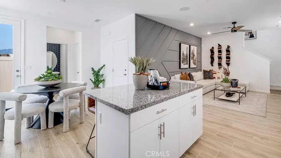 Rialto, CA 92376,1209 Yeager AVE