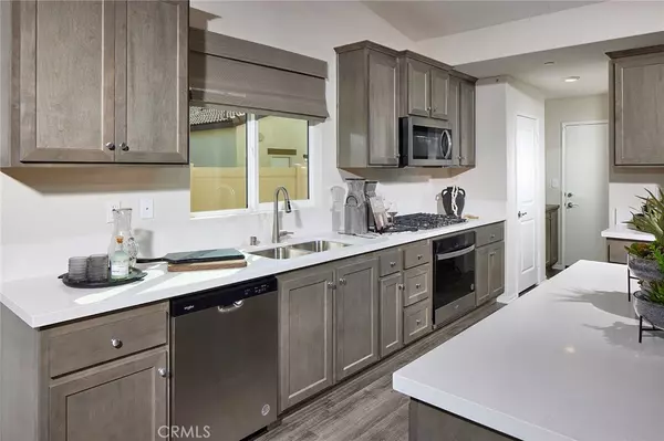 Winchester, CA 92596,28860 Camino Santiago