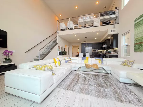 1540 W Artesia SQ, Gardena, CA 90248