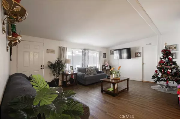 Eastvale, CA 91752,5800 Hamner AVE #273