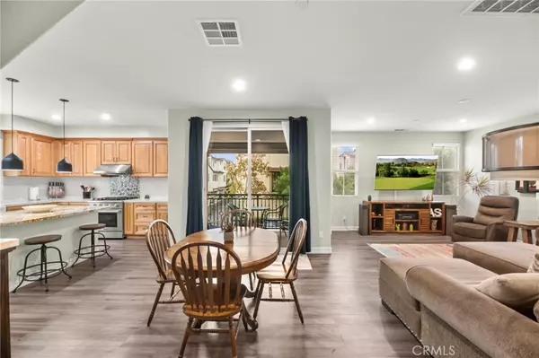 Eastvale, CA 91752,6383 Volans CT