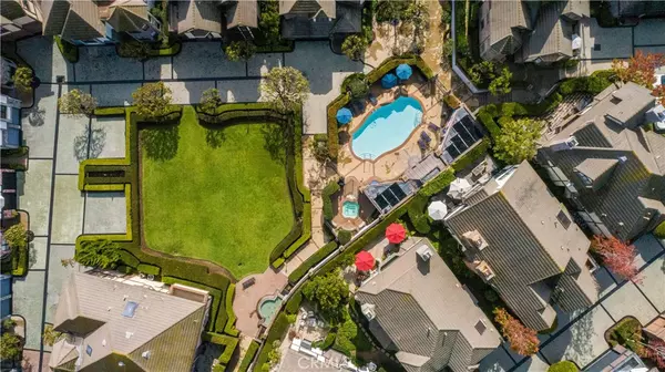 Carlsbad, CA 92009,7373 Alicante