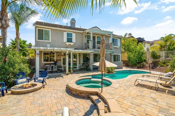 63 Volta Del Tintori ST, Lake Elsinore, CA 92532