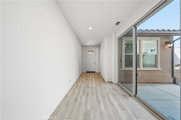 Fallbrook, CA 92028,35909 Shetland E