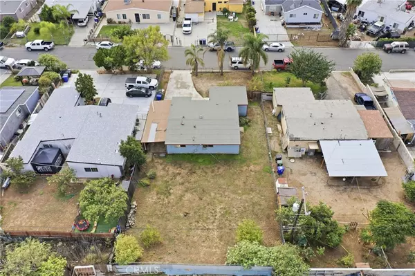 Jurupa Valley, CA 92509,7487 Eddy