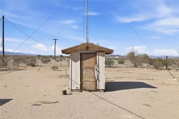 29 Palms, CA 92277,83626 Carey RD