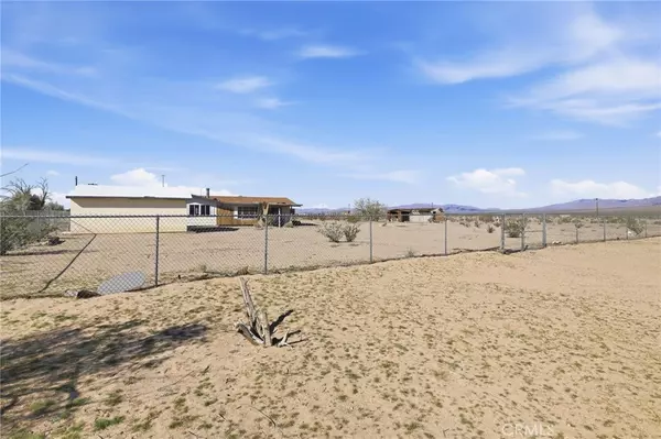 29 Palms, CA 92277,83626 Carey RD