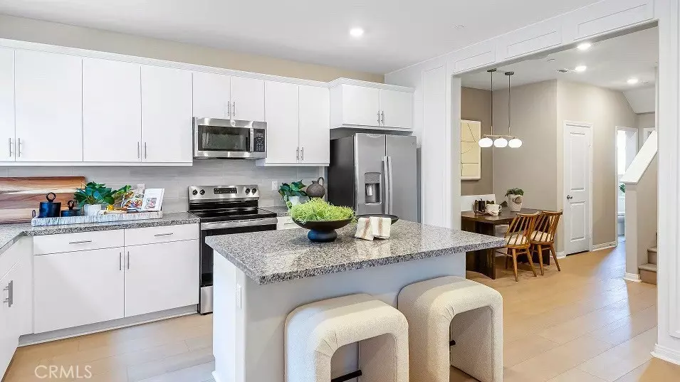 Rialto, CA 92376,1670 Phantom LN