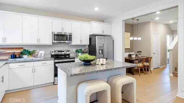 1670 Phantom LN, Rialto, CA 92376