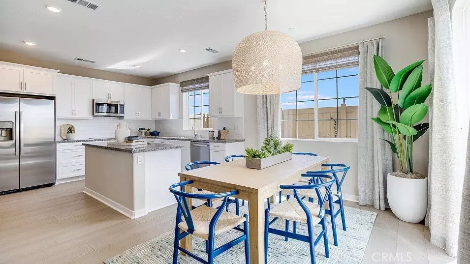 1132 Thunderchief LN, Rialto, CA 92376