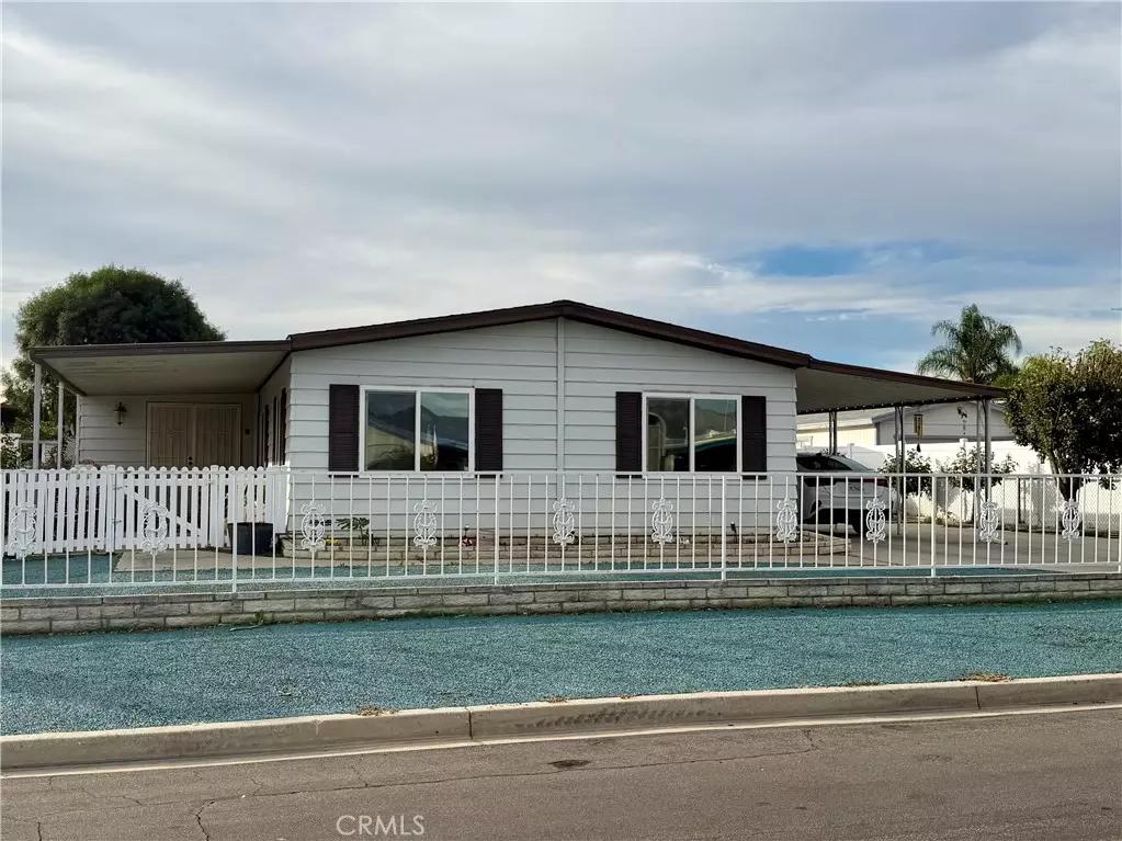 Hemet, CA 92544,43609 Walden