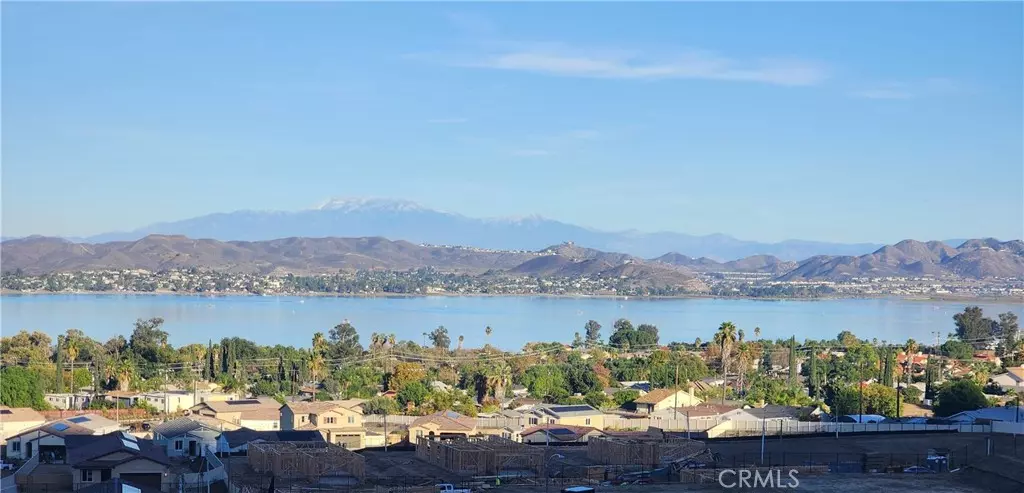 11 Bowmore WAY, Lake Elsinore, CA 92530