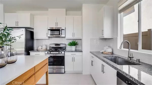 Hesperia, CA 92345,17848 Kinley ST