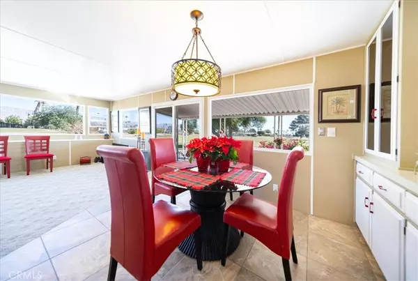 Thousand Palms, CA 92276,32490 San Miguelito