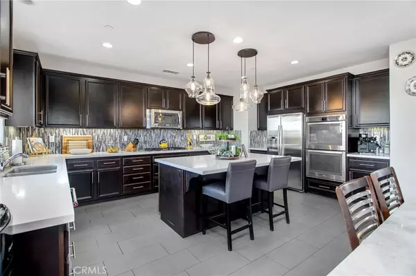 Temecula, CA 92592,44316 Revana