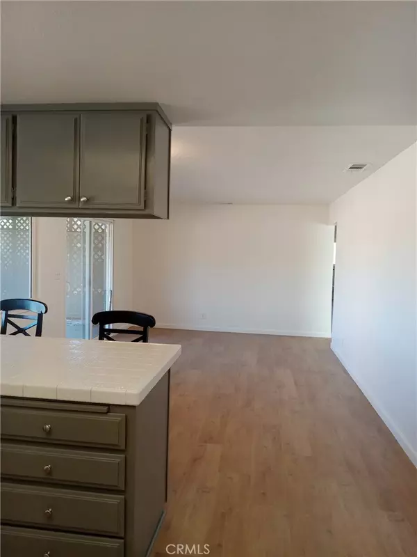 Hesperia, CA 92345,18102 Hinton ST