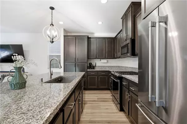 Murrieta, CA 92563,38369 Windingwalk DR