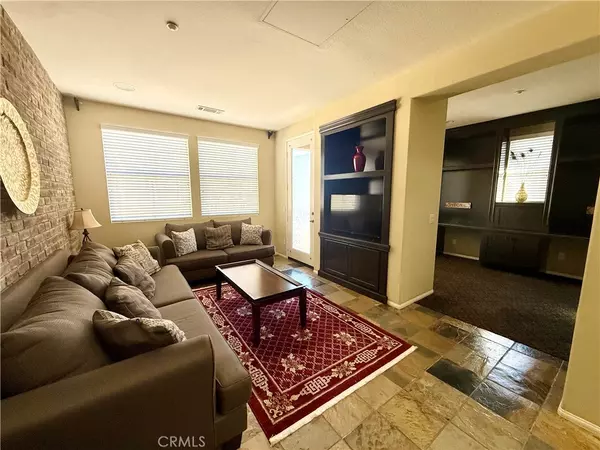 Temecula, CA 92592,44965 Blue Rosemary