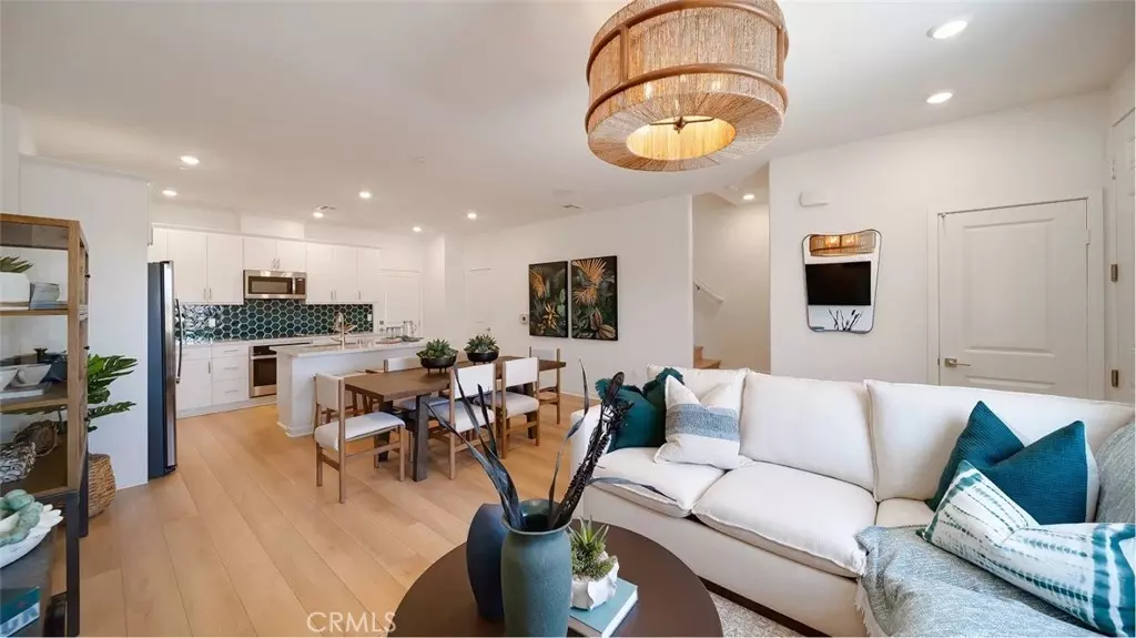 Ontario, CA 91761,2609 Cloudview Privado