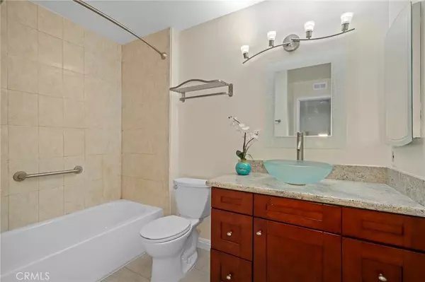 Duarte, CA 91010,826 Cinnamon LN