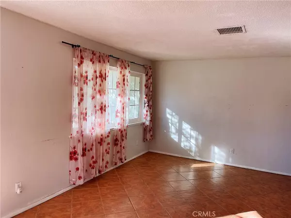 Yucca Valley, CA 92284,7063 Pawnee AVE