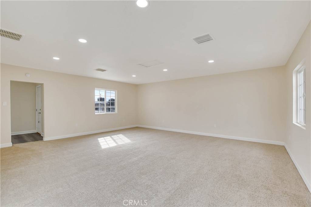 Hemet, CA 92543,491 S Santa Fe ST