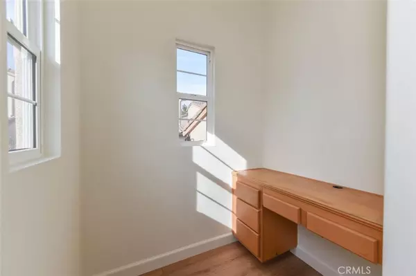 Irvine, CA 92603,153 Tall Oak