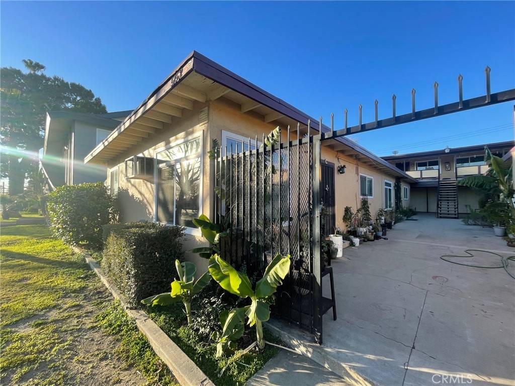 5152 San Bernardino ST, Montclair, CA 91763